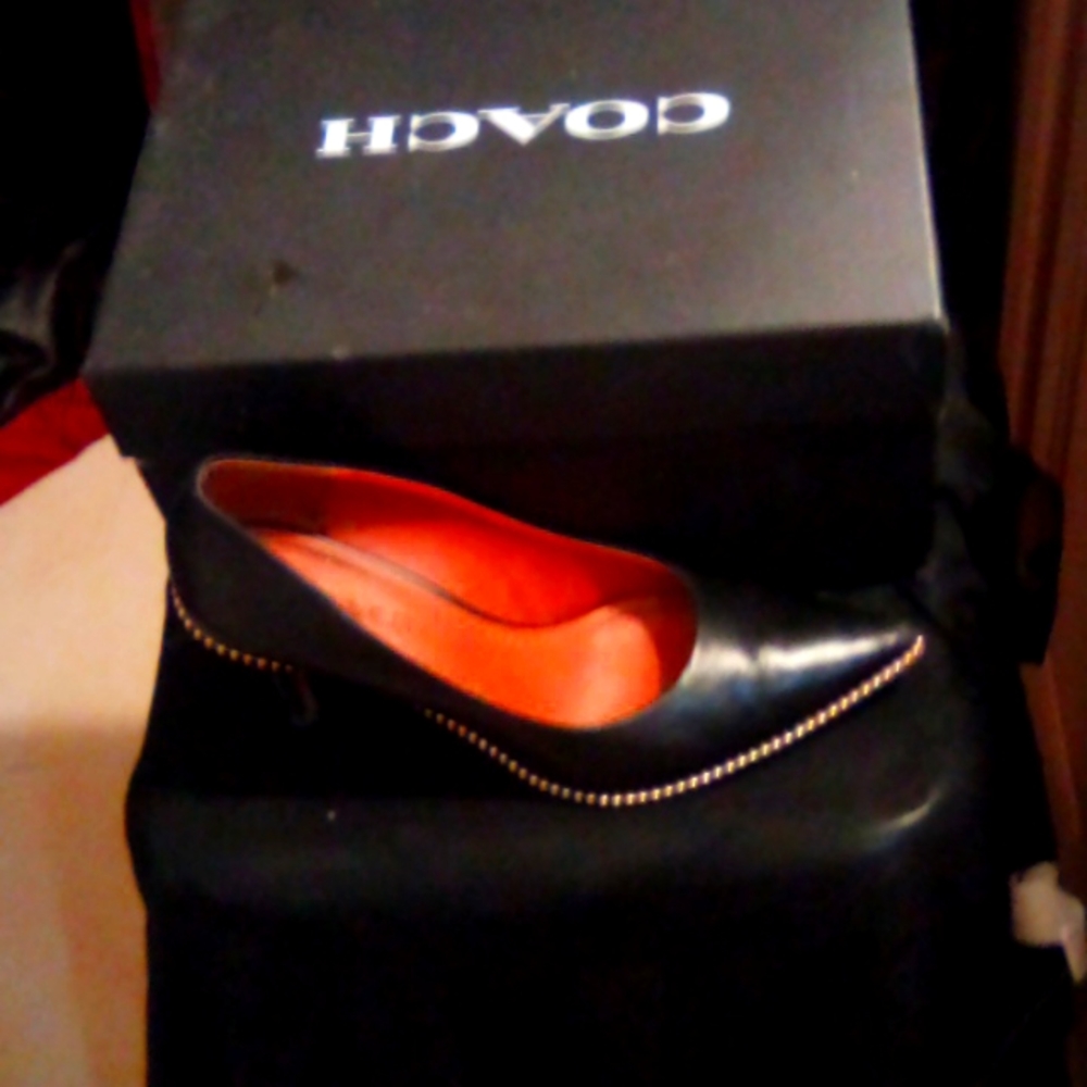 Women's shoes